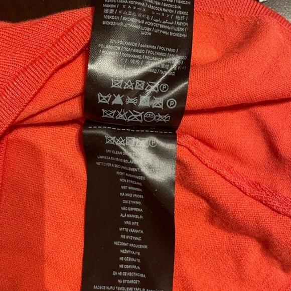 NWT GUESS cut out Rayon Viscose Sexy Knit Sweater top - Picture 6 of 7